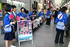 天神橋筋商店街で商人体験